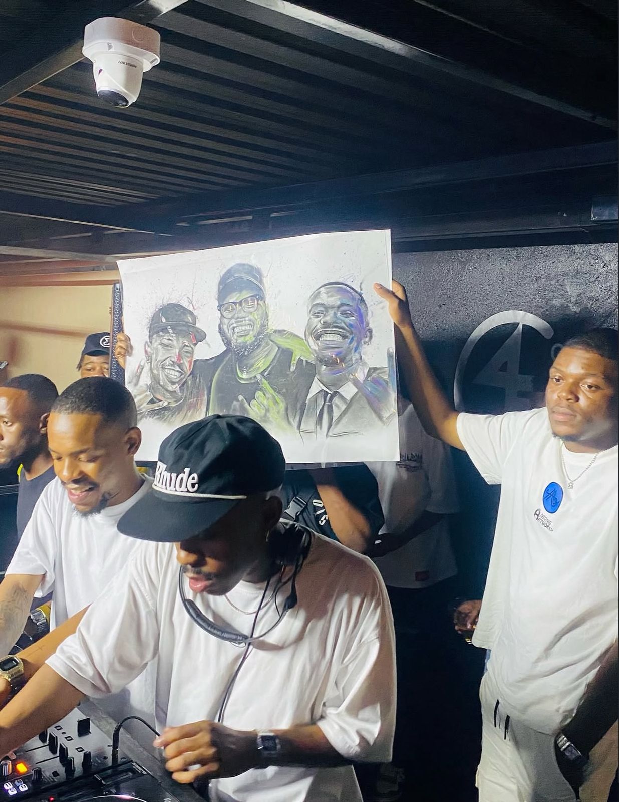 Shakes, Les and Bigg Bendz with artwork